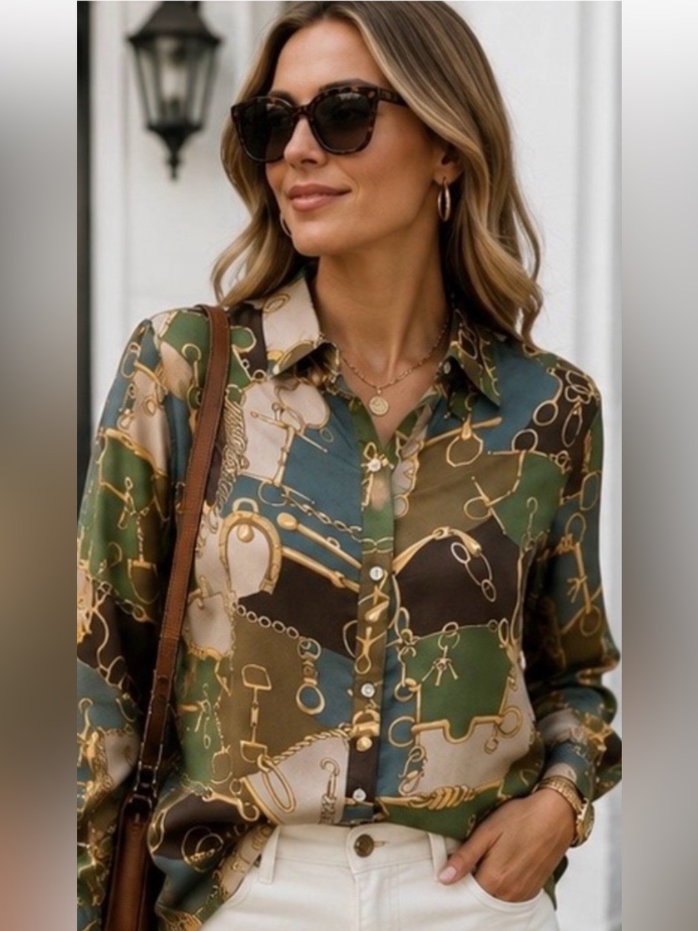 J. McGlaughlin equestrian silk blend blouse in size Medium.